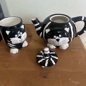Striped Cat Ceramic Teapot and Mug Set